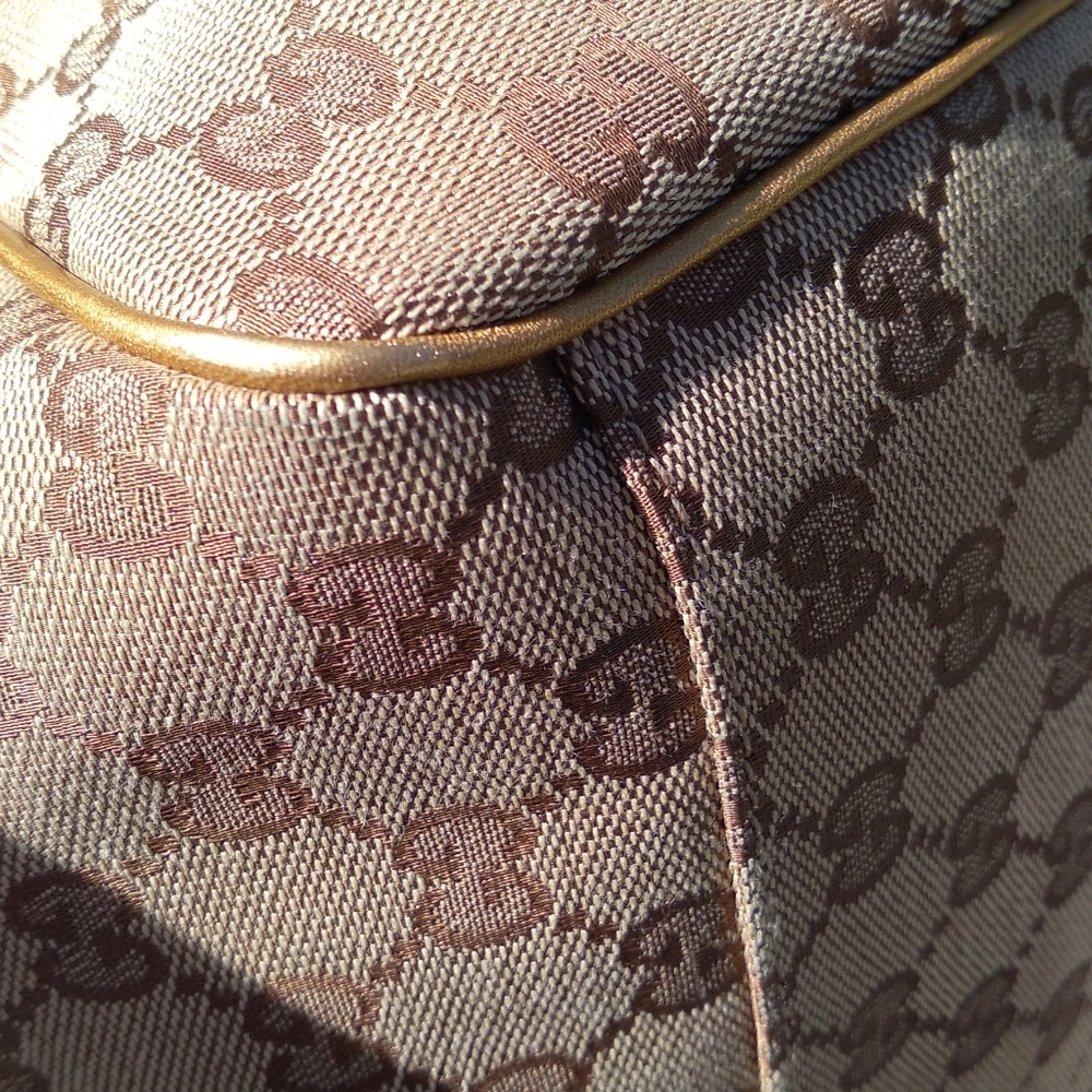 Gucci Large GG Monogram Gold Trim Sukey - Picture 7 of 15